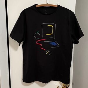 Vintage apple picasso tee Size L NWT